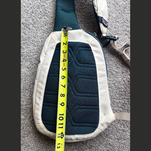 Patagonia Atom Sling Bag White and Teal - Picture 7 of 8
